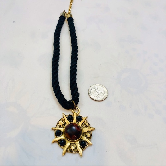 Vintage 80s Black Rope Gold Medallion Choker - Picture 13 of 16